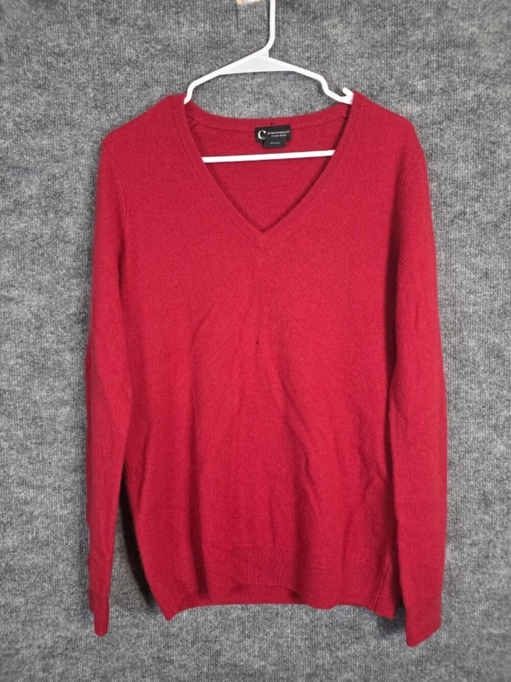 C By Bloomingdale's Sweater womens XL Red 100% Cashmere V Neck Hole Damage